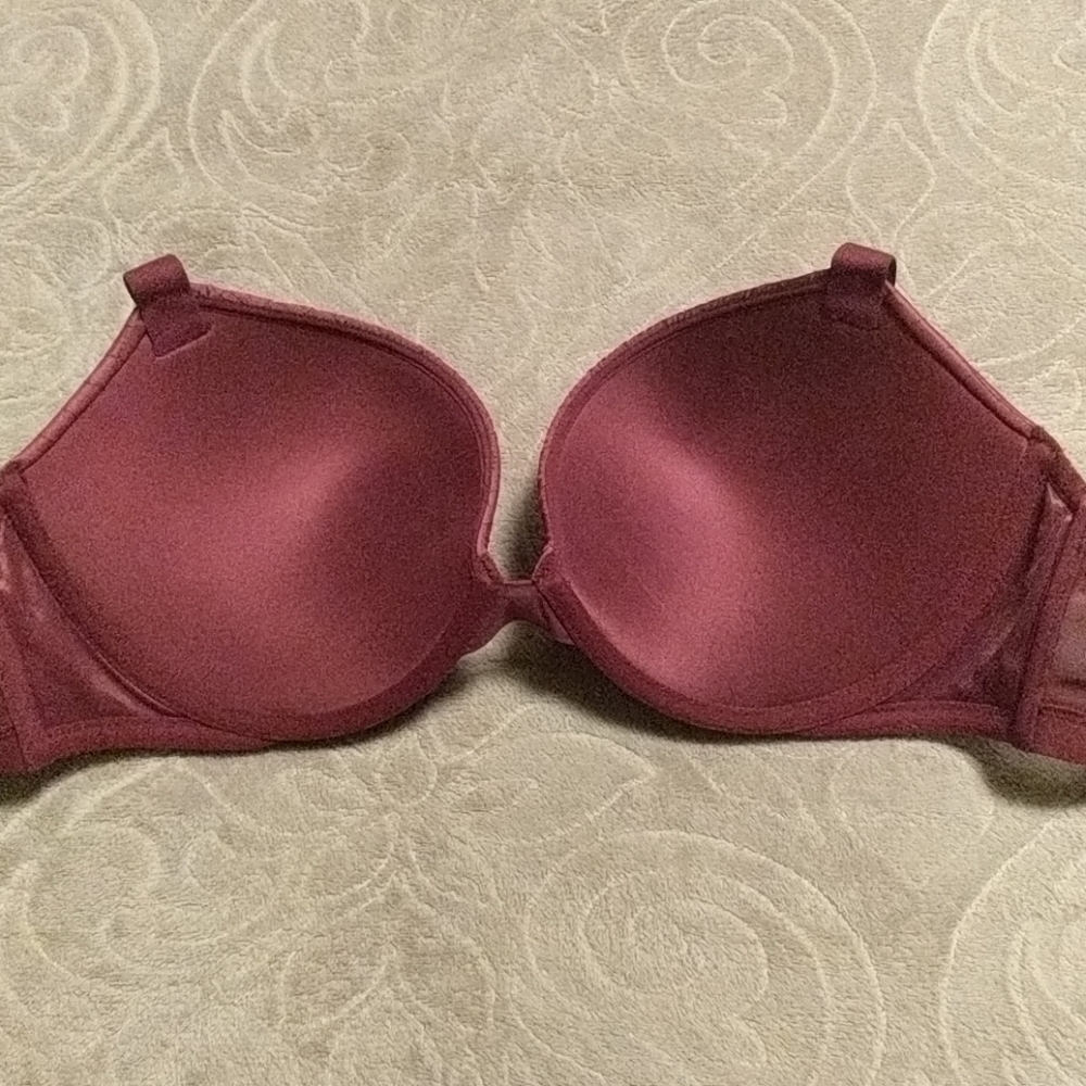 NWOT Victoria's Secret Quilted Satin Push up 34DD - Picture 9 of 11
